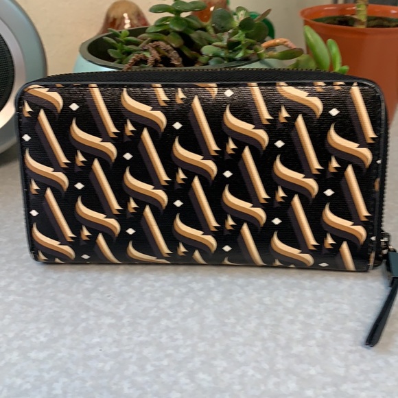 Simply Vera Vera Wang Zip Around Wallet - Picture 3 of 10